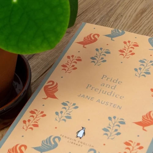 Οι πρωτότυπες εκδόσεις των βιβλίων της Jane Austen παρουσιάζονται στο σπίτι της στο Χαμσάιρ