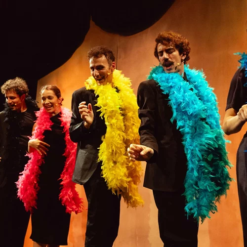 Διαχρονικοί σατιρικοί "Ήρωες best off"