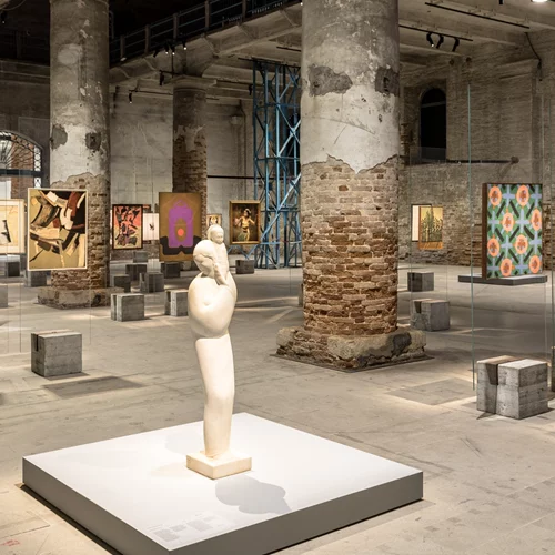 Ο Τραμπ αποσύρει τις ΗΠΑ από τη Μπιενάλε Βενετίας και σχεδόν το πιστέψαμε!