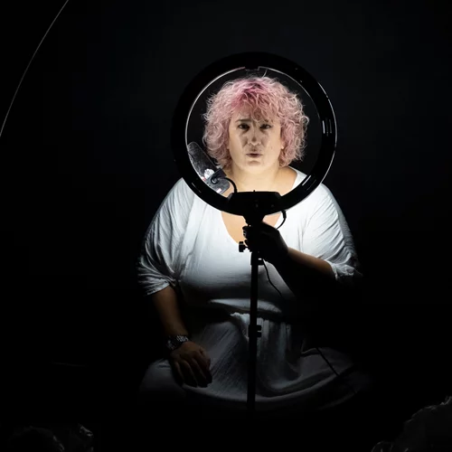 Η Κύνθια Βουκουβαλίδου γράφει για τη συνάντηση της με την "Αντιγόνη"