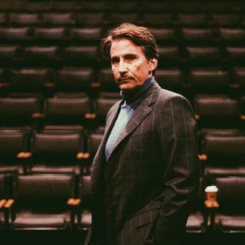 "Ο Υπάτιος στη στοιχειωμένη καμάρα": Λογοτεχνική βραδιά με τους συντελεστές της "Ηλέκτρας" στο θέατρο Πορεία