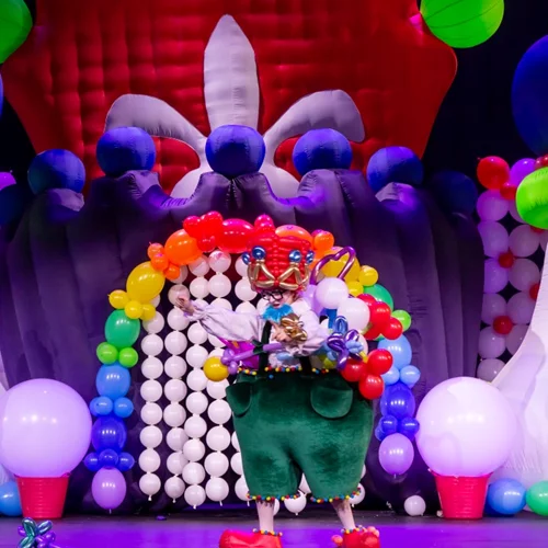 5.000 μπαλόνια στο Ακροπόλ σε μια πρωτότυπη παράσταση για την Ουκρανία