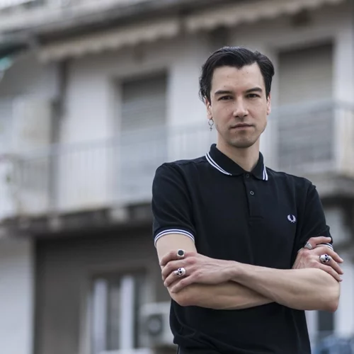 Αποκλειστικό: Ο σκοτεινός μύθος του "Δράκουλα" θα ζωντανέψει στο Πόρτα από τον Θάνο Παπακωνσταντίνου