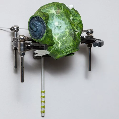 "Ζωομορφισμοί" μέσα σε ένα χώρο τέχνης στο Μοναστηράκι