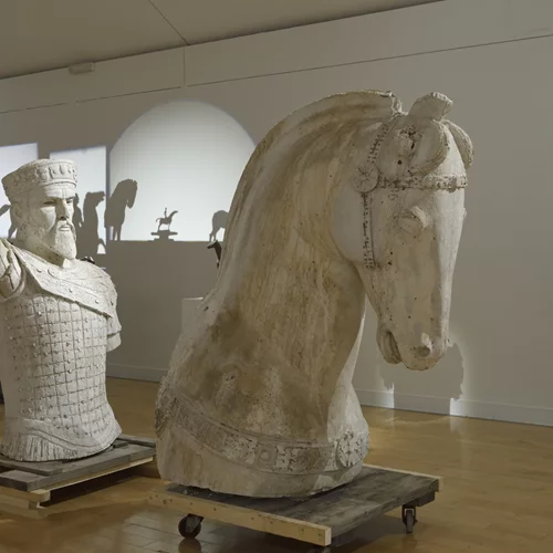 Ο κόπος του καλλιτέχνη μέσα απ’ το έργο του Γιάννη Παππά: Το νέο αφιέρωμα του Μουσείου Μπενάκη