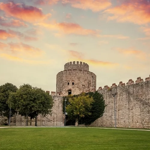 Αντίστροφη μέτρηση για την Μπιενάλε Yeditepe της Τουρκίας