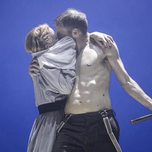 Αμερικανίδα ακαδημαϊκός αποθεώνει την ελληνική εκδοχή του Όσα παίρνει ο άνεμος | Πρώτες εικόνες από την παράσταση