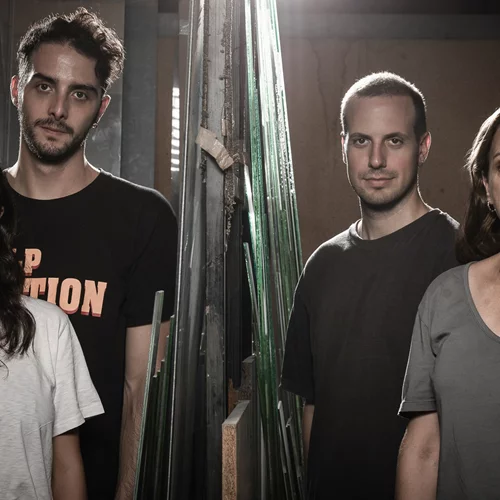 "Γυάλινος κόσμος" : Η παράσταση του Θεάτρου Τέχνης που συζητήθηκε συνεχίζει