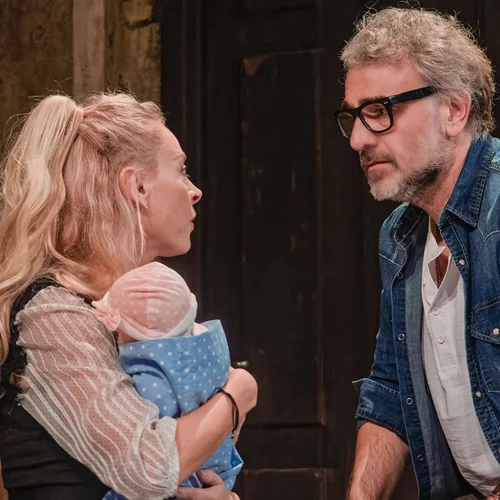 "2:22- A Ghost Story": Ακροβατώντας ανάμεσα στη λογική και το μεταφυσικό