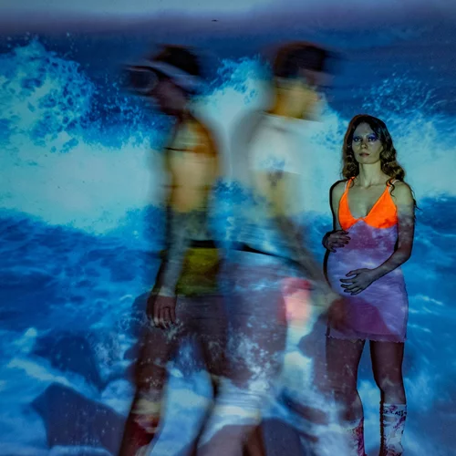 "Titanic song but it was completely edited by me": Πολυεπίπεδη performance από τον Ηλία Αδάμ