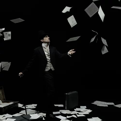 "Dracula": Ο Θάνος Παπακωνσταντίνου επιστρέφει με μια σκοτεινή, εικαστική παράσταση στο Θέατρο Πόρτα