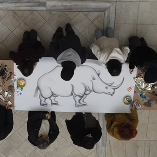 Αποκλειστικό: "Κλιματική Αλλαγή; Έχει Πολλές Θερμίδες;"-Μια περιπατητική performance της Όλγας Ποζέλη