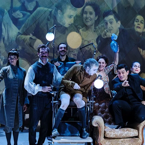 "Καρδιά του σκύλου": Νέες φωτογραφίες με τον Αργύρη Πανταζάρα στη διανομή