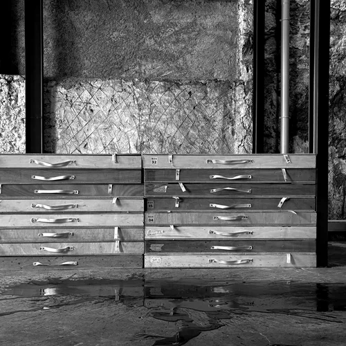 Το Atopos ανοίγει ξανά, αυτή τη φορά στη γειτονιά του Πειραιά