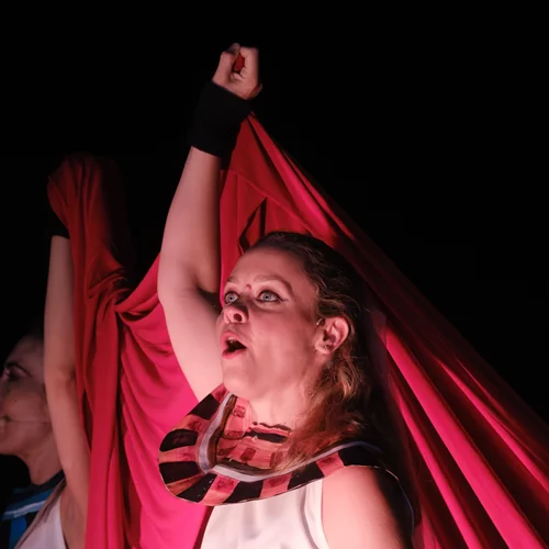 "Ικέτιδες": Sold out Επίδαυρος και έναρξη προπώλησης για Λυκαβηττό