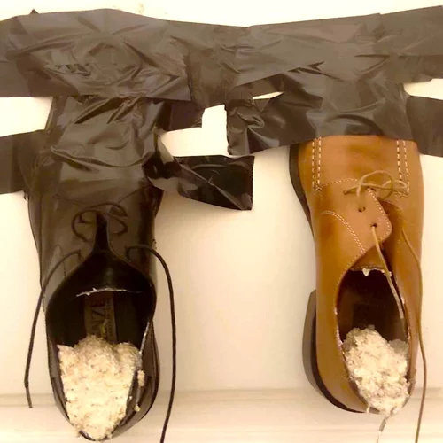 Ο Δημήτρης Χαλάτσης φτιάχνει έργα που ανασυστήνουν το τοπίο της κοινωνικής σύγχυσης