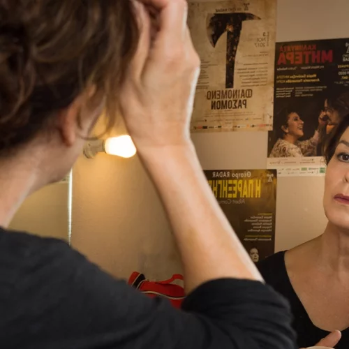 Αναστασία Παπαστάθη: "Στην παραγωγή πρέπει να ρισκάρεις και στην σκηνοθεσία να εμπιστεύεσαι"