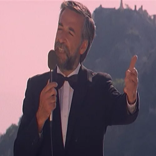 Η Δημοπρασία": Ο Αργύρης Μπακιρτζής πρωταγωνιστεί στο έργο του Σταύρου Τσιώλη