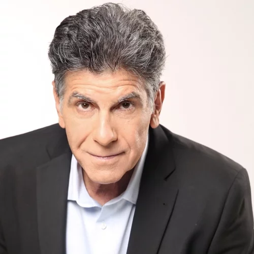 Ο Γιάννης Μπέζος φέρνει τον Τσέχοφ στο σήμερα