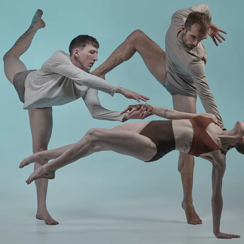 Χορός στο Φεστιβάλ Αθηνών 2025: Ραντεβού στην Πειραιώς 260 και το Ηρώδειο