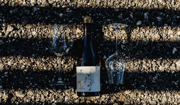 Εδώ είτε επιλέξεις λευκό είτε orange κρασί &quot;θα έχεις να κάνεις&quot; με το &quot;Ασπρούδι&quot;