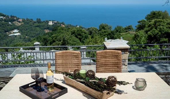 &quot;Helene Eco Luxury Villa&quot;: Η ιδιωτική σας απόδραση στην καρδιά της Τσαγκαράδας