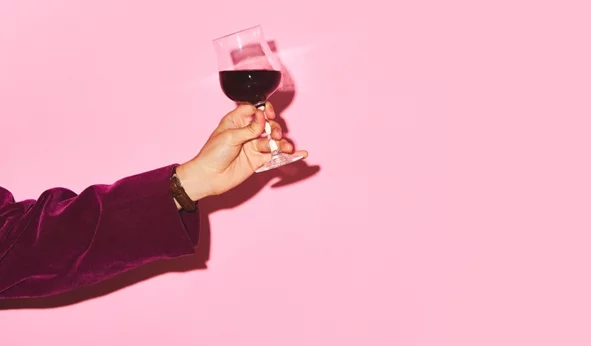 "Κόκκινο Γράμμα": Αυτό το κρασί του Boutari είναι το απόλυτο "date wine"