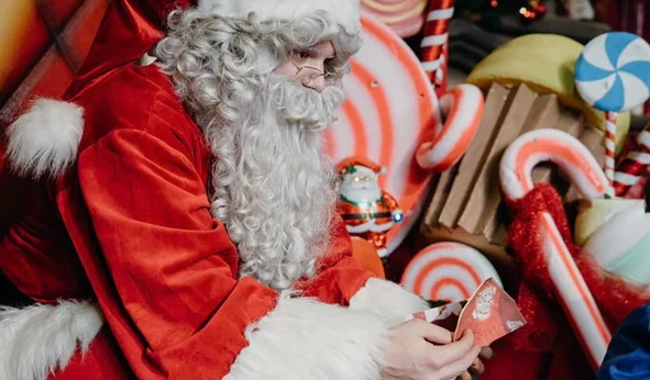 Tα Χριστούγεννα ξεκινούν από το ΔΕΗ CHRISTMAS FACTORY