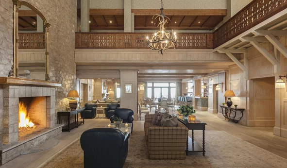 Το &quot;Santa Marina Arachova Resort &amp; Spa&quot; στον Παρνασό διδάσκει την τέχνη της ορεινής πολυτέλειας