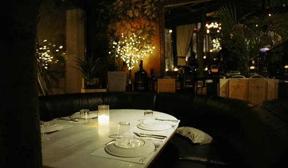 S. Pellegrino: Μας υποδέχεται στο Dada&#39;s