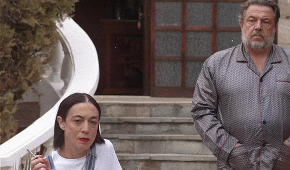 Theatre pick | Όταν το ελληνικό θέατρο γίνεται αιχμηρό: η "Έντα" του Παλούμπη και του Τσιοτσιόπουλου