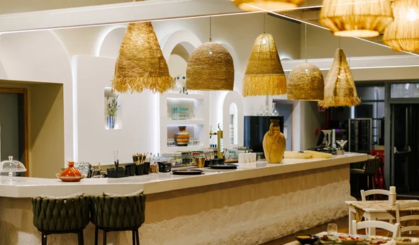 &quot;Kedros Athens&quot;: Φαγητό με παριανή ψυχή στη Λυκόβρυση