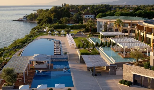 Αυτός είναι ο προορισμός σας για adults-only απόδραση στη σκιά του Ολύμπου