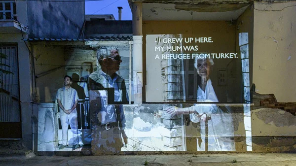 "Ε_ΦΥΓΑ Μικρασία": Μια περιπατητική παράσταση μας συστήνει στους Μικρασιάτες της Ελευσίνας