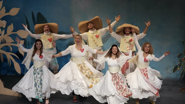 Η Κάρμεν Ρουγγέρη και η Χριστίνα Κουλουμπή κρατούν το "Μαγικό κλειδί" του Θεάτρου Κιβωτός