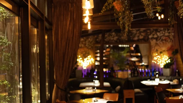 S. Pellegrino: Μας υποδέχεται στο "Dada’s"