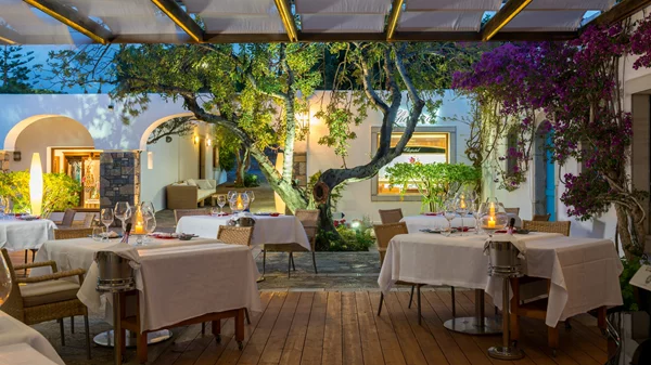 To "Dionysos" υποδέχεται τα φημισμένα κρασιά του Isole e Olena