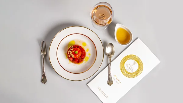 Οι επετειακοί Χρυσοί Σκούφοι είχαν αυθεντική γεύση Ελλάδας