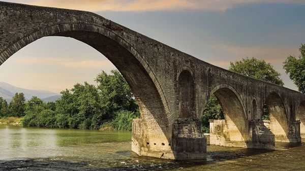 "Ο Πρωτομάστορας": Η μουσική τραγωδία του Μανώλη Καλομοίρη στο Δημοτικό Θέατρο Ολύμπια