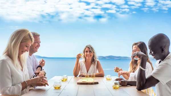 Η "Mykonos Oil Tasting" δημιουργεί πρεσβευτές ελληνικού ελαιολάδου σε όλο τον κόσμο