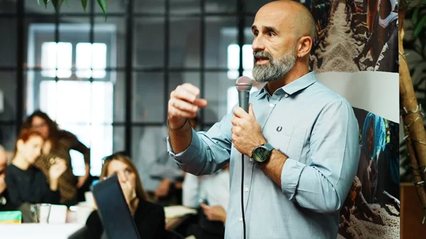 4.600 θέσεις εργασίας, 390 συνεργάτες- επιχειρηματίες, 1 όραμα βιωσιμότητας – Το ESG  Report της Coffee Island