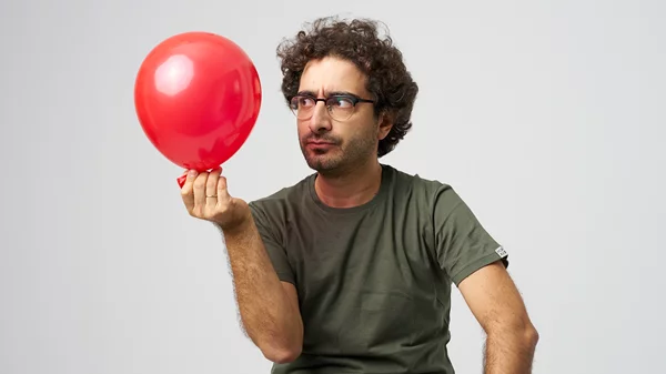 "Πολύ καλύτερα τώρα…" που ο Λάμπρος Φισφής επανέρχεται με νέο stand-up!