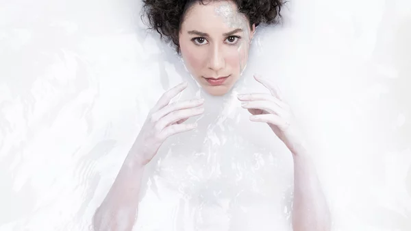 H Μαρία Πετεβή αντικαθιστά την Χριστίνα Χειλά – Φαμέλη στην "Ιφιγένεια εν Αυλίδι"