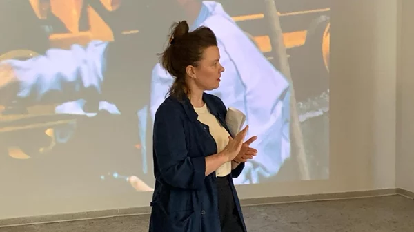 Πάτι Βαρδάμη: "Περάσαμε μονομιάς από το ‘Ελληνας δεν θα γίνεις ποτέ Αλβανέ’ στο ‘Πόσο cool είσαι Αλβανέ’ χωρίς να μιλήσουμε καθόλου για το τι συνέβη στο μεσοδιάστημα"