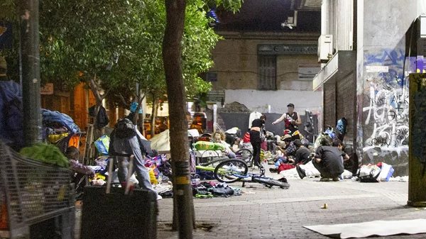 Τι συμβαίνει με τις πιάτσες ναρκωτικών στο κέντρο της Αθήνας;