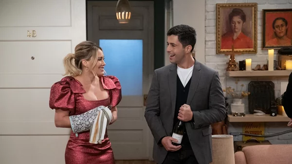 Το "How I Met Your Father" παίζει από σήμερα (5/11) στο FX