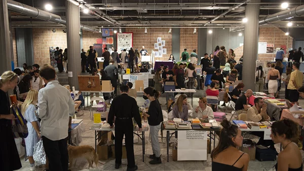 Το Athens Art Book Fair γεμίζει τέχνη την Αθήνα για τέταρτη χρονιά