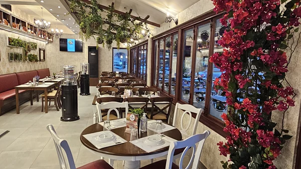 "Πιάτσα Καλαμάκι": Η πιο νόστιμη αθηναϊκή πιάτσα