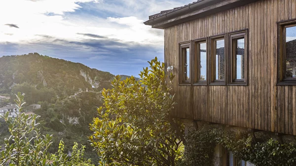 "Μπελλαίικο": Σπιτική περιποίηση στη Στεμνίτσα