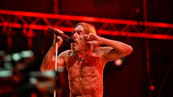 Όταν ο Iggy Pop και ο Liam Gallagher έδωσαν ένα εξαιρετικά ειλικρινές live